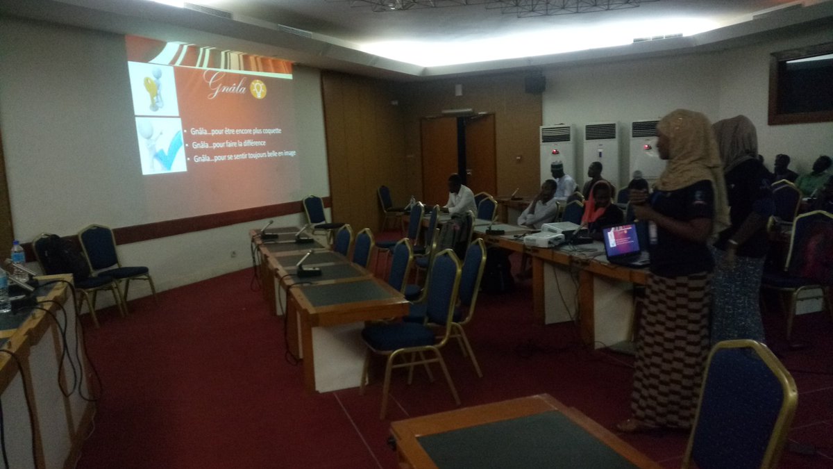 Sahelinnov's tweet image. Pensé par des #FemmesTIC #Gnala est une plateforme Web qui facile l'accès aux salons de coiffures etc.. afin de rester conquête 💅 #Hack4dev