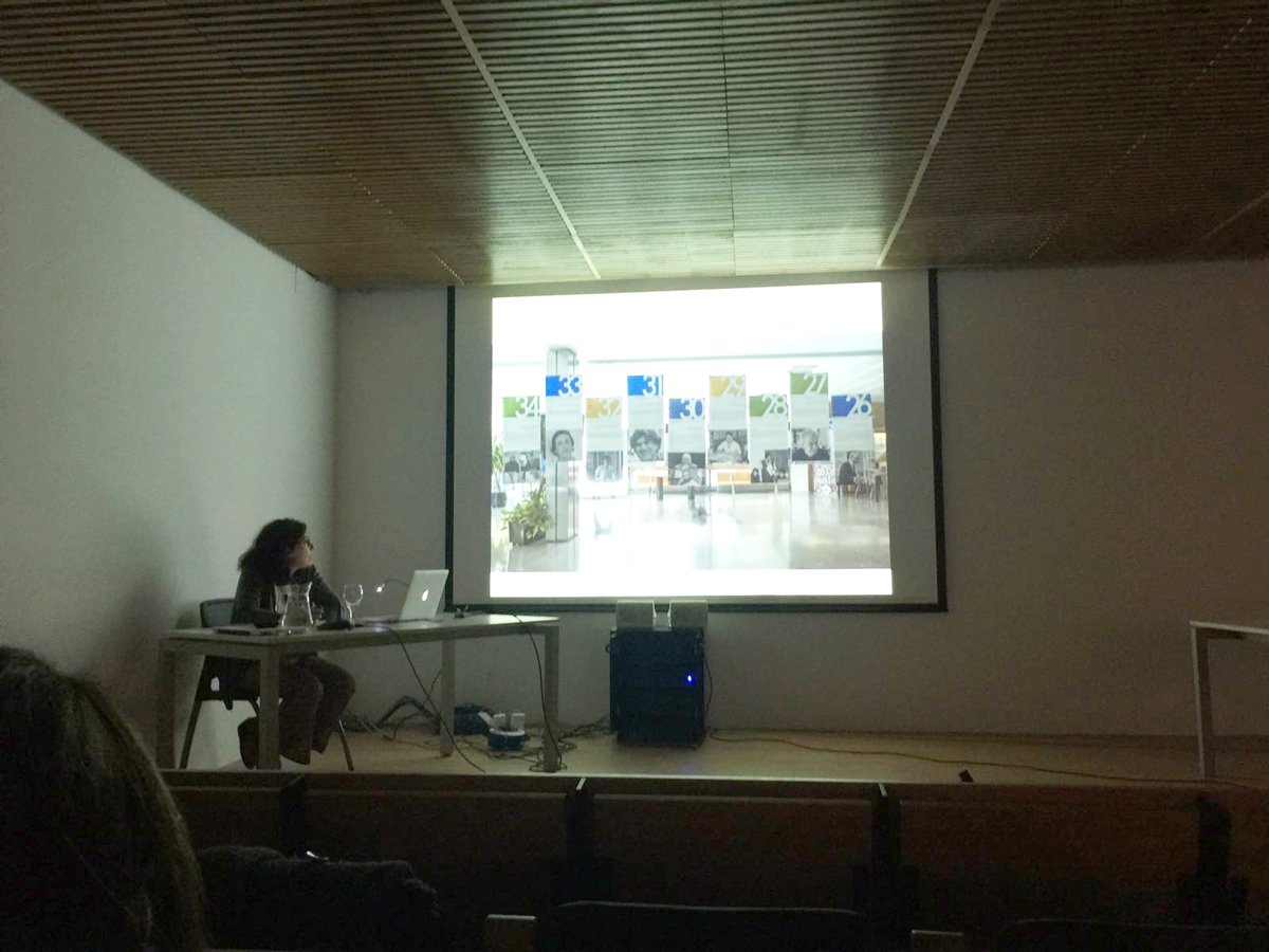 LibrosArq's tweet photo. Colaboramos en la nueva entrega del ciclo de conferencias del #IUCC en @ETSASevilla. #EstáPasando #RMLibrería #LucesySombras #50TD #TD43 https://t.co/nO5b0UGa9r