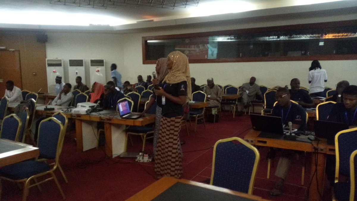 Sahelinnov's tweet image. Pensé par des #FemmesTIC #Gnala est une plateforme Web qui facile l'accès aux salons de coiffures etc.. afin de rester conquête 💅 #Hack4dev