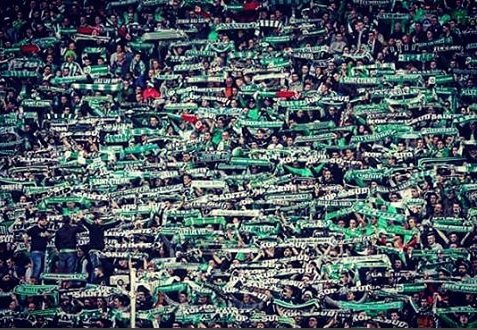 Le_BeauFootball's tweet photo. Bravo au peuple vert pour la magnifique ambiance dans le Chaudron hier soir !
#ASSEMUFC #AllezLesVerts https://t.co/n7zipbjAd4