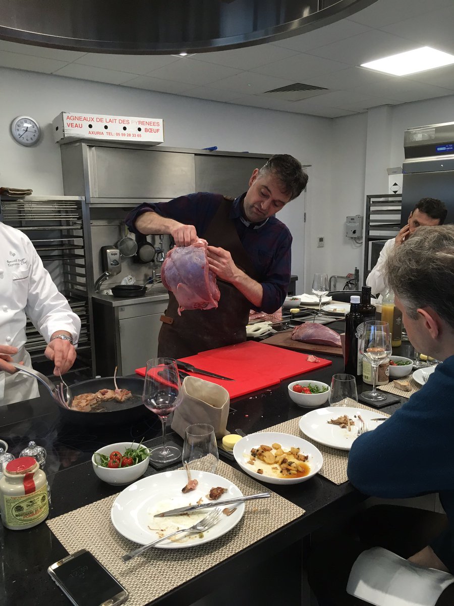SamLaFoodista's tweet photo. Veal coming soon @ClassicFineFood demo by @OrangeButcher cooking by Chef Romuald. https://t.co/EG4ftNiF34
