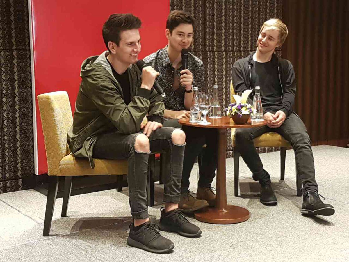livenationph's tweet photo. Catch these cuties tonight in Bandila! #BYEinManila2017 @beforeyouexit https://t.co/7WLyoFRzLe