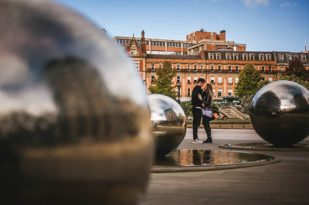 ufniak_photo's tweet photo. The Steel City love story :-) #sheffieldissuper #Sheffield #southyorkshire https://t.co/tQGTT9GLSB https://t.co/doIFuvaMYx