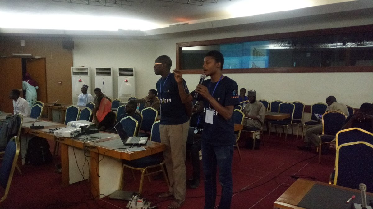 Sahelinnov's tweet image. #LaabaarounKassoua en version mobile avec des options de géo-localisation. #Sahelinnov2017 #Hack4dev @Cipmen @OrangeNiger