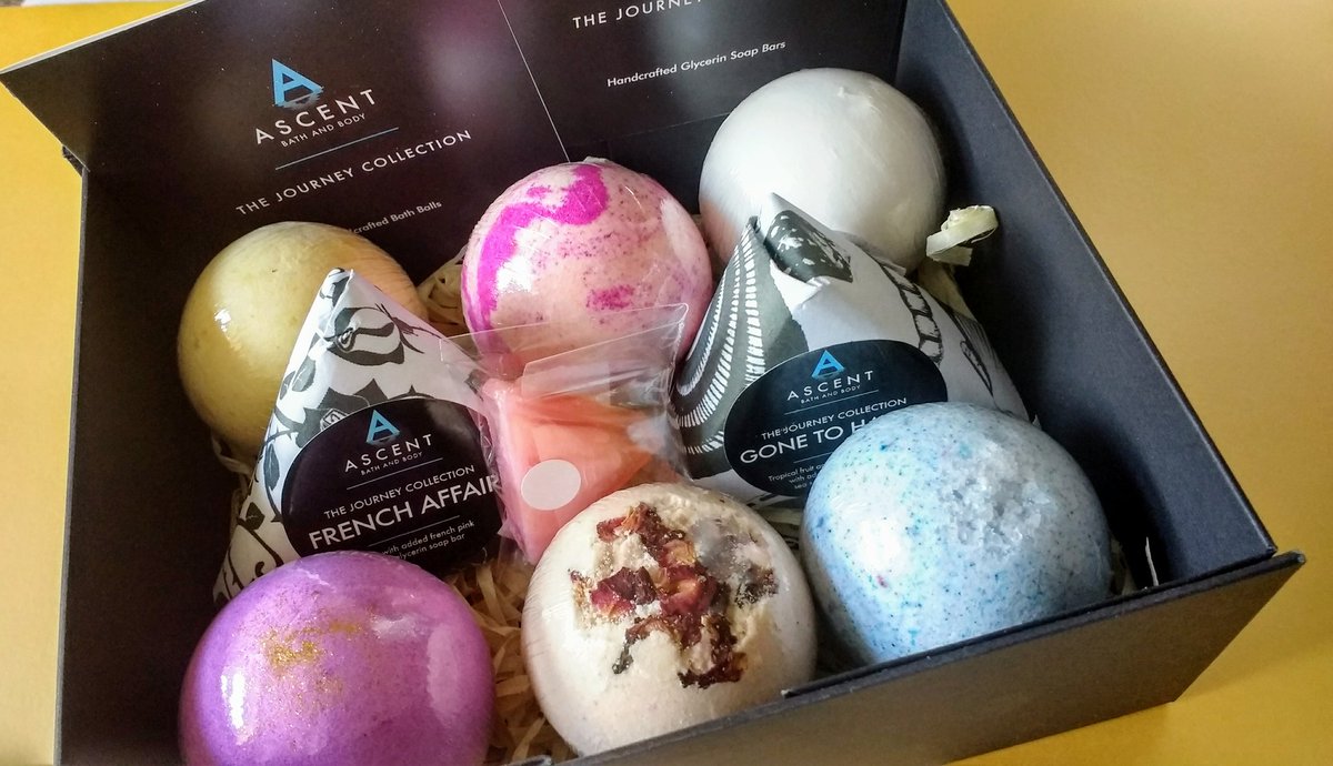 lincs_lassie's tweet photo. @ADG_IQ have a look at my new range of travel inspired soaps and bath threats at https://t.co/UJy6dG8nw8 #journeycollection #queenof https://t.co/g3e9RRGMgR