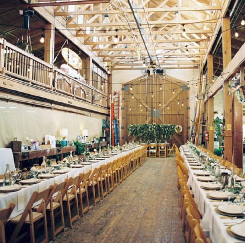 TheBluList's tweet image. This rustic boathouse sis the perfect spot for a reception. Wouldn't you agree? 
Photo: @c… ift.tt/2ltSUpm