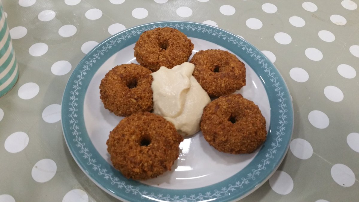 PriyaBhabra's tweet photo. A visit to #SyrianKitchen All Hallows church LS6 1NW every Thursday 12-2pm. Serving delicious homemade Syrian food @mickmodern @sinead1962 https://t.co/a7aNl6lkAp