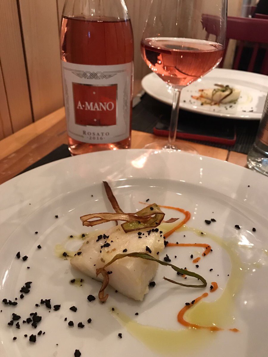 #Puglia #rose amano! #wineparing #wine #food #WineWednesday #winelover #winetasting #WineMorning