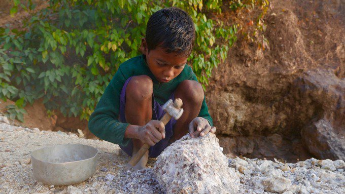 dintsinter's tweet photo. Interesting article on illegal mining & child labour.
https://t.co/gZ20aUZxeo
#noillegalmining #againstchildlabour #dintsinter https://t.co/MGX22ue24j