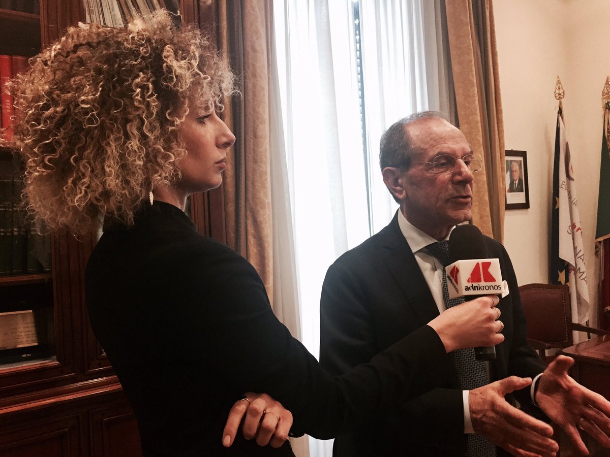 ABComsrl's tweet photo. Con il Pres.Schittulli celebriamo quasi un secolo di lotta contro i tumori di Lilt,Lega Italiana per la lotta contro i tumori #95annidililt https://t.co/reLZGZj2Ct