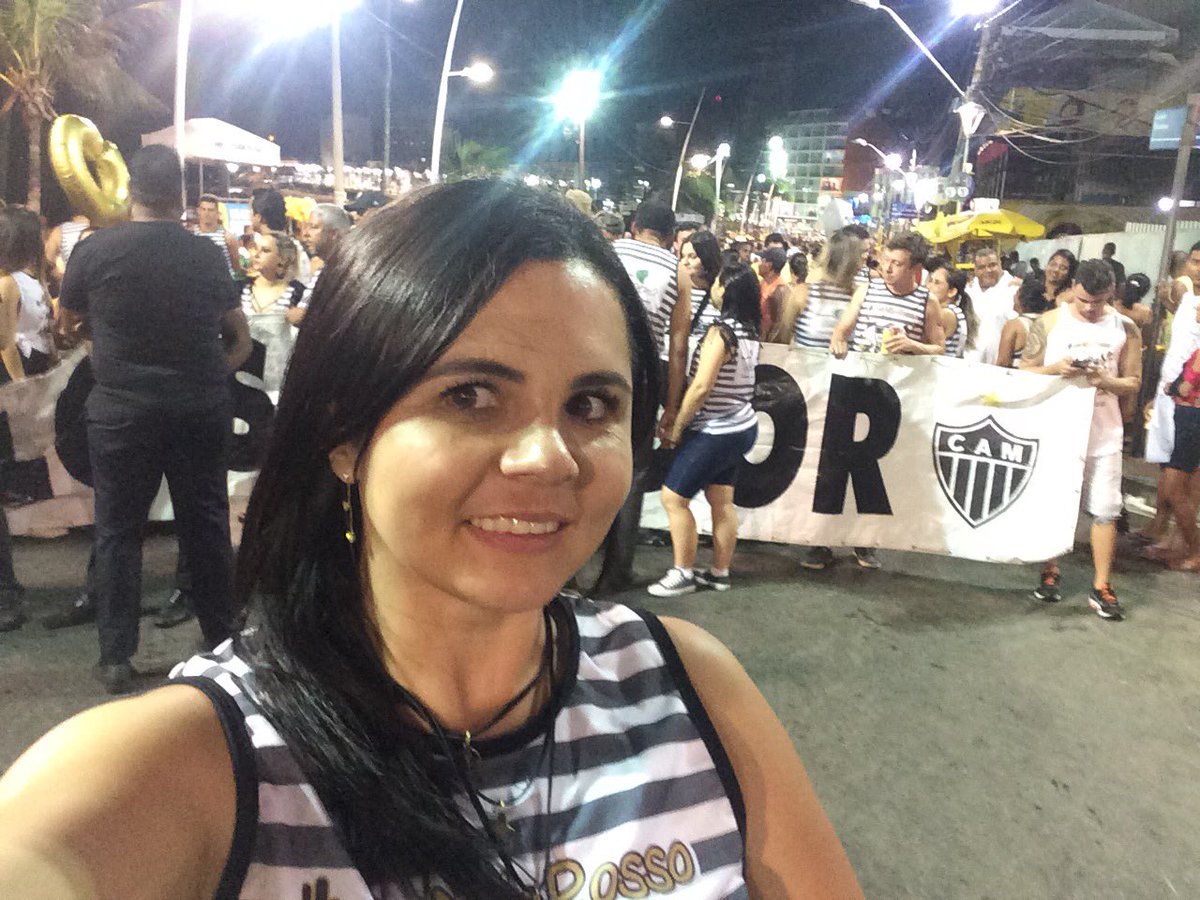 CellinaGalo's tweet photo. Sobre ontem! #GaloSalvador #HojeNaoPossoTemBlocoDoGalo @galosalvadorssa Foi massa! https://t.co/WCSbPSmkRT
