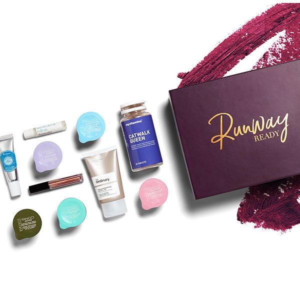 LookfantasticJP's tweet photo. ロンドンファッションウィークに欠かせないアクセサリー、２月のビューティボックス！
#beautybox #ビューティボックス #美容 #健康 #海外コスメ #ファッションウィーク #fashionweek #bbloggers #LFJP https://t.co/xpdnh2wOxa