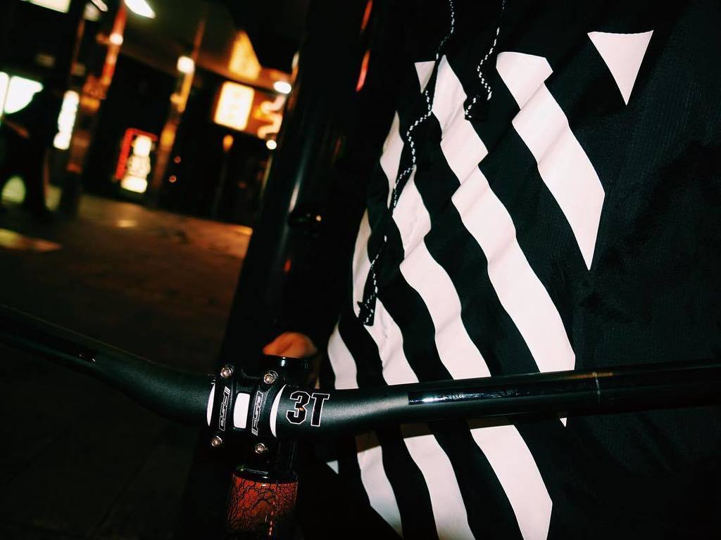 rs3_039's tweet photo. #leaderbikes
#leaderbike
#brotures_harajuku 
#3t
#735
#trex
#hedwheels 
#hed3
#fixedgear 
… https://t.co/9Ym6RmoLpr https://t.co/nqmnehJ75u