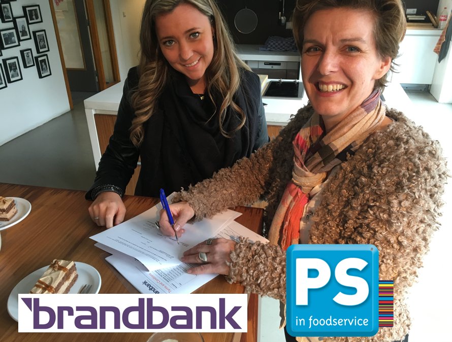 We hebben getekend! Vanaf vandaag kunnen foto's van Brandbank naar PS worden doorgezet! Wil jij dat ook? Laat het ons weten! #minderhandwerk