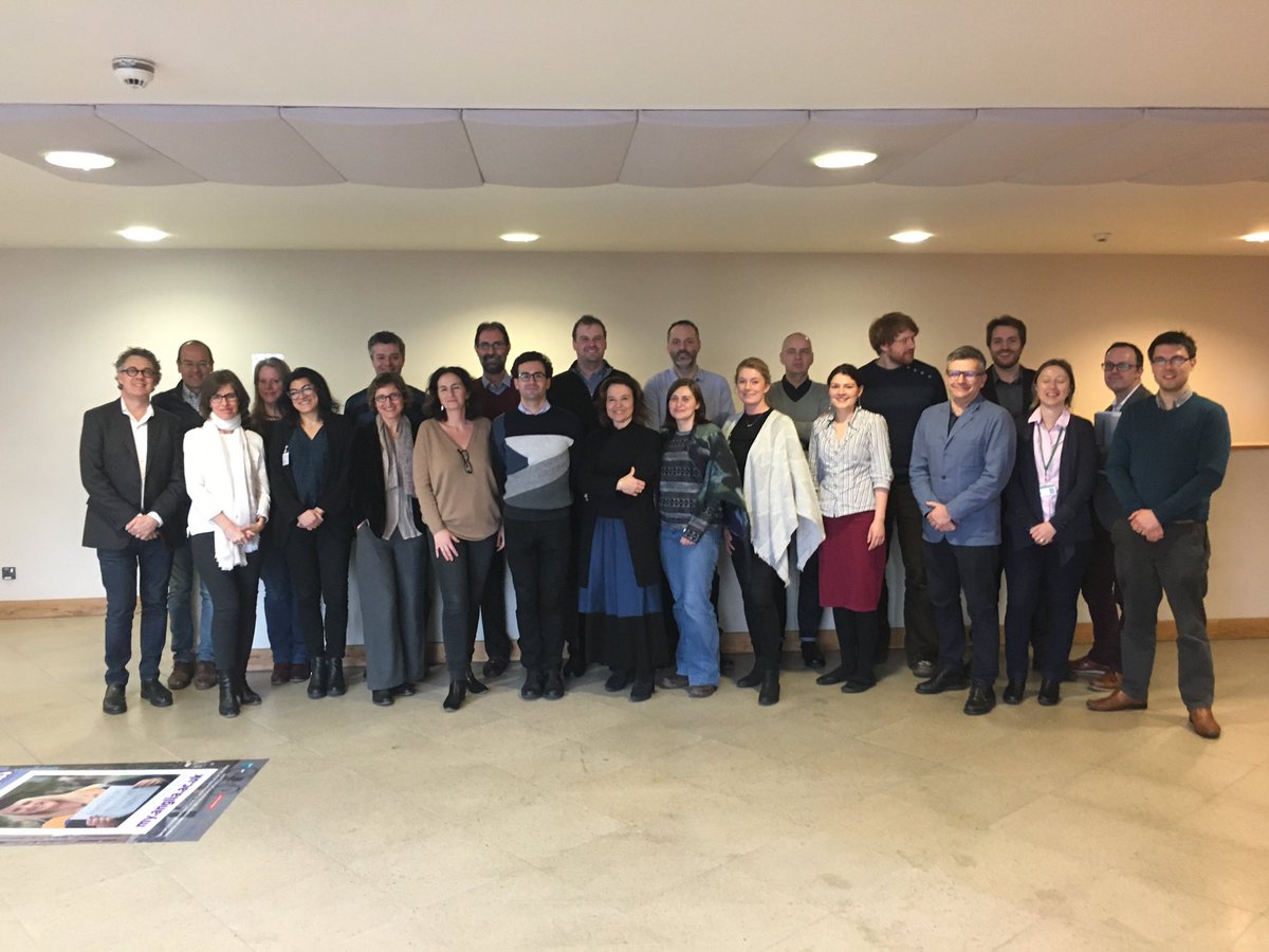 EnergyShiftsEU's tweet photo. Family photo!!! https://t.co/onW9gaxLrL