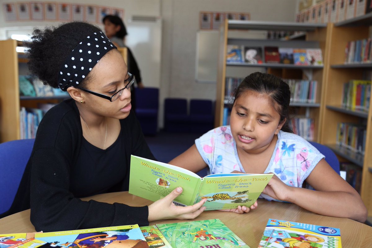 Hi #Greenwich 😘 Please RT We desperately need reading helper volunteers for schools in SE18, SE18, SE28 &amp; SE2 beanstalkcharity.org.uk📚💙🌱📚