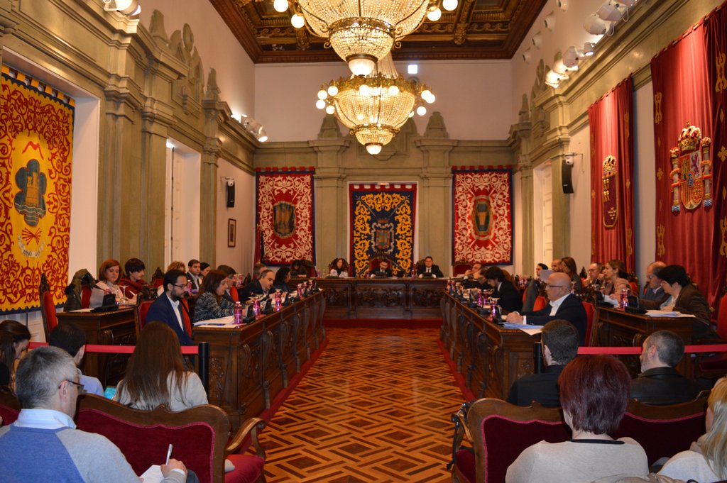 MCCartagena_ct's tweet photo. Pleno aprueba iniciativa de #MC habilitar zona #VíaPública utilizada por personas con movilidad reducida en desfiles https://t.co/PTvZn8hifN https://t.co/CjIVSDYaQs