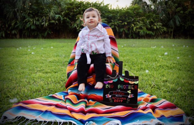 VicMCisneros2's tweet photo. Happy #CharroDays from our growing family! #BabyNumeroDos #September2017 @kgbt #rgv https://t.co/8iVY7nLPcy