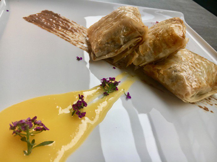 LaKedadaBilbao's tweet photo. Un plato #exquisto de la #genialidad del #Chef #KikeMerino de #LaKedadaBilbao #MenuCarnaval #food #yummy #Carnaval2017 https://t.co/TTIXIqsYtV