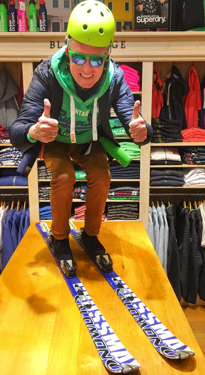 Kijk Hans nou toch van #blueimage #alphenaandenrijn hij liet zich #fotograferen om zo zijn #superdry collectie aan te prijzen <a href="/BulteRenate/">Renate Bulte</a>