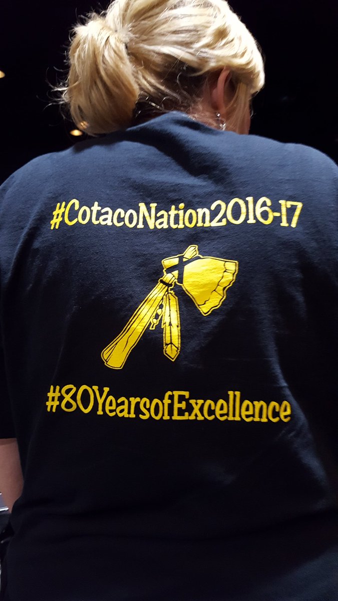 CindyDGreene's tweet photo. Mrs. Crow Rocks!!  #betacon17 https://t.co/Fs599Ecn6a