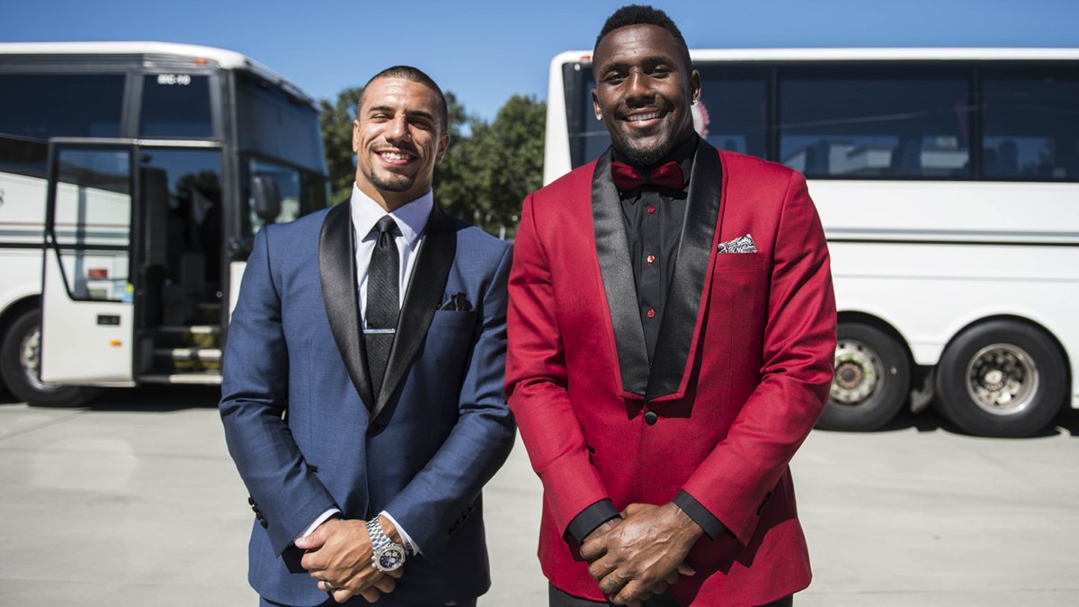 Need some style tips? @ThomasDavisSDTM & @k4coleman are a great place to start.   📸: panth.rs/1LSVnq https://t.co/QcBSdpw3Gu