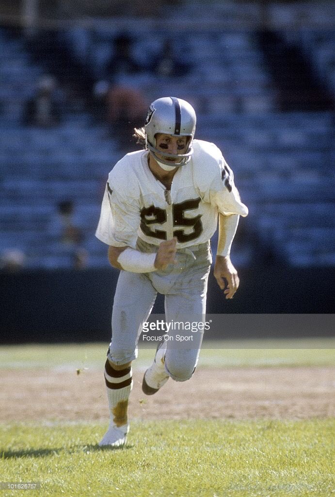 Happy birthday to HOFer & SB XI MVP, the great Fred Biletnikoff!!! 