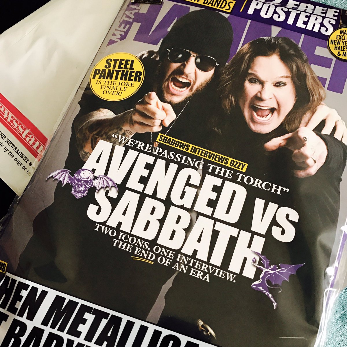 nncyy_'s tweet photo. Finally arrived thanks to @Newsstand_UK!! @MetalHammer #HammerBack 🤘🏼🙌🏼 https://t.co/CtBFLljxOE