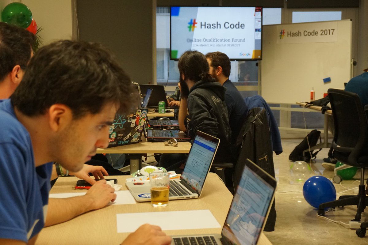 chipironcin's tweet image. Coders gonna code #hashcode2017 #bitnami #algorithms