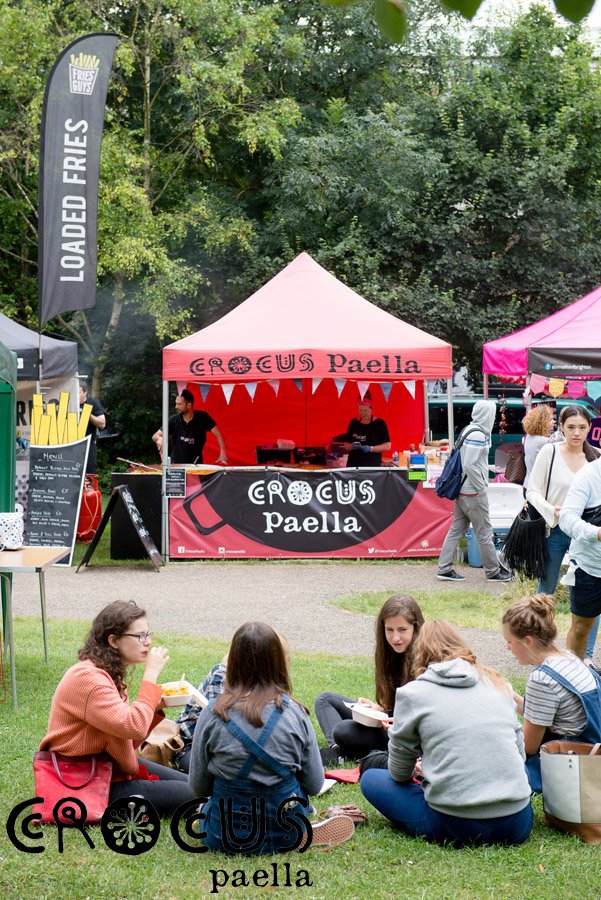 CrocusPaella's tweet photo. No wind and lots of paella @StreetDiner tomorrow peeps! #Brighton #paella #RT https://t.co/Du3PIZ9KXM
