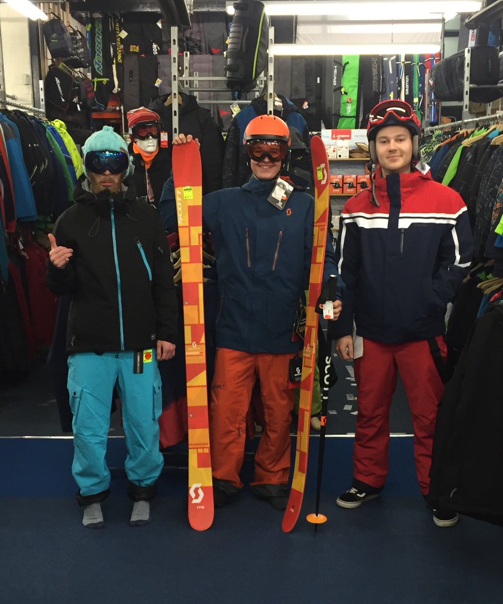 SkiPlusTweets's tweet photo. Our boys in their favourite outfits!
Lawrence in O'Neill
James in Scott
Ieuan in Schoffel! #skiplus #skiing #snow #holidays https://t.co/ApnPATAMGP