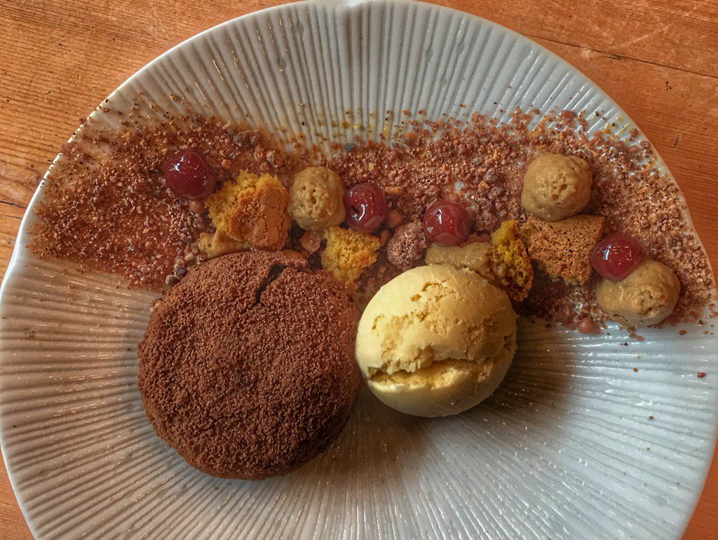 #itsthatolddevilcalledlove <a href="/FigbarNorwich/">Figbar Norwich</a> #chocolate #moelleux #featured in #STRANGER #SKYE #delightful #delicious