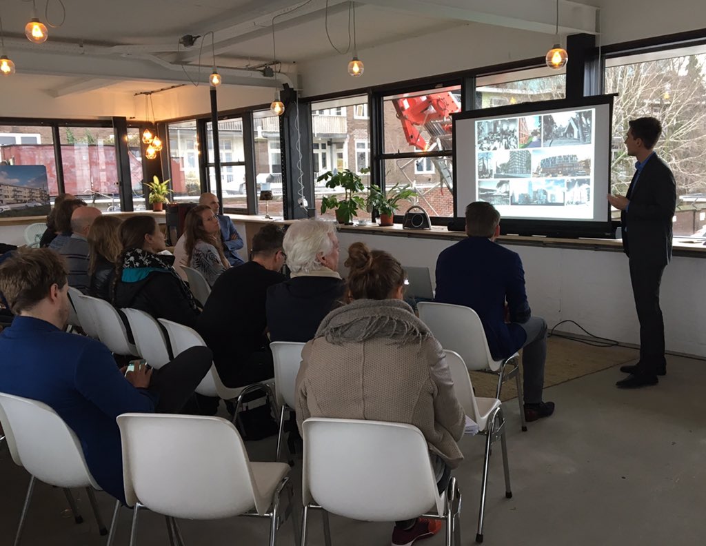 Inspirerende middag bij <a href="/ANNE_omwoners/">ANNE</a>. Praten over een #circulaire woonvoorraad <a href="/Platform31/">Platform31</a>. @DennisHauer vertelt over onze aanpak.