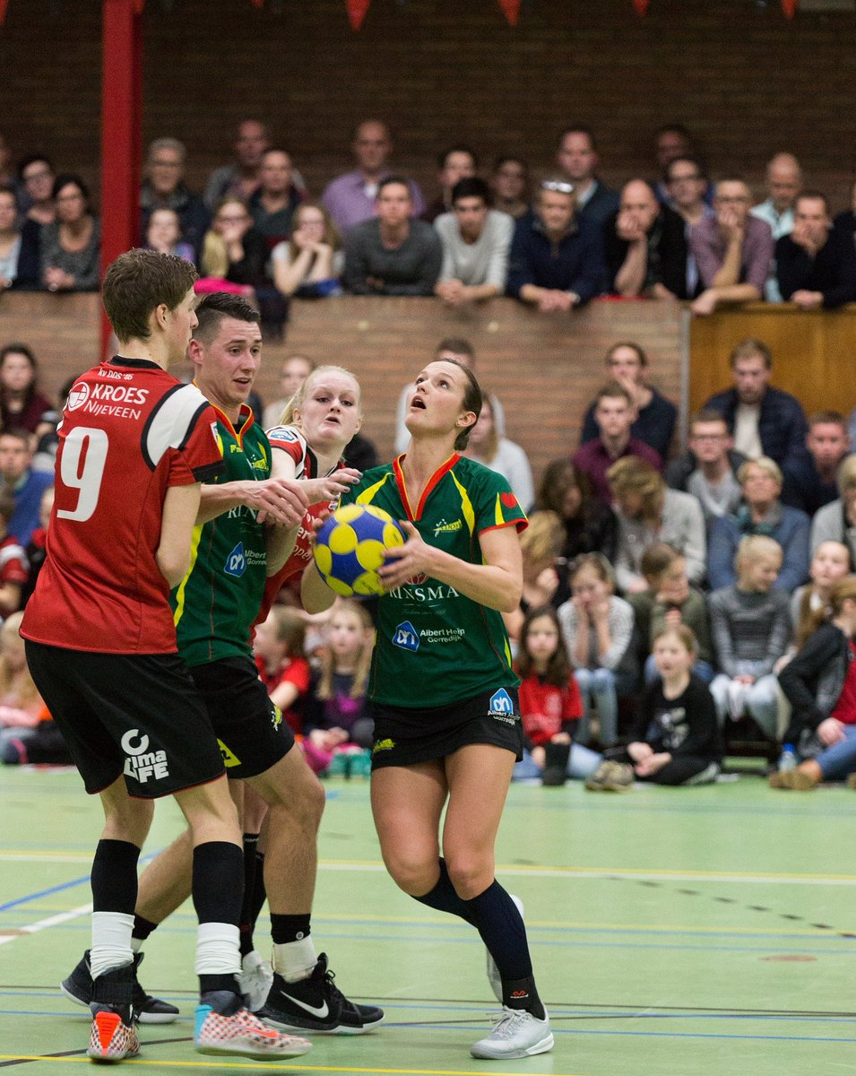 Korfbalpuntnl's tweet photo. Een blik op de statistieken leert ons dat de doorloopbal niet zo makkelijk is als het lijkt: https://t.co/DPbAOlwGWg
#korfballeague https://t.co/QZwPTf4hP5