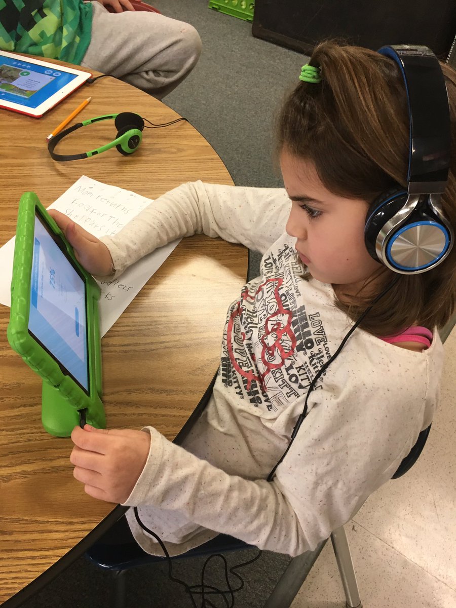 _rbrowning's tweet photo. Animal research on Digital Day! @NorthElem1 #WCSVision #DLDay #INeLean https://t.co/oKtbsJdY3z