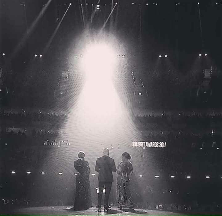 Eli87GMFaith's tweet photo. We love you and we thank you all... #Wham #foreverwithhim https://t.co/d4krhMKbip