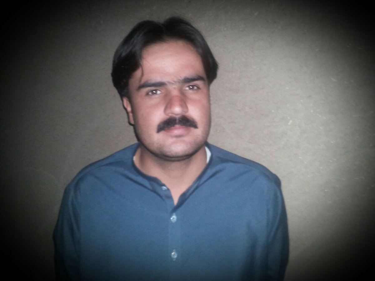 Sumaladi's tweet photo. How long will he be looking for help in the civilized world. Please come forward to help him.Please return cheers
#HelpTanverBaloch2Stand https://t.co/ADbs1r4091