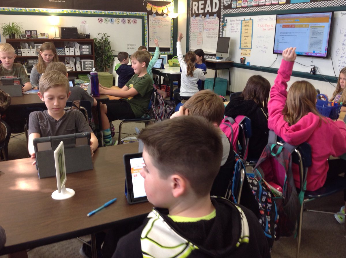 Students working on Achieve 3000 article "Twitter Takes A Stand." #RSSDLD17 #BESDLD17 <a href="/BostianES/">Bostian Elementary</a>