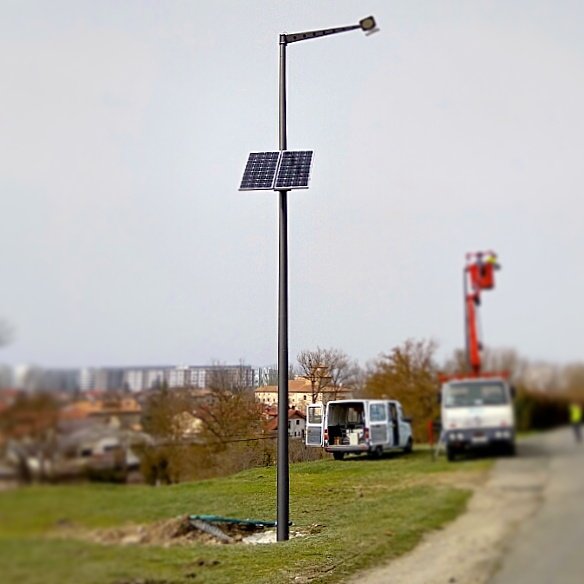 LightBlue_Solar's tweet photo. @VitoriaGasteiz continúa su apuesta por la #Sostenibilidad.
#FarolasSolares 💡🌞 #LightBlueRUTA60 en un vial de #VitoriaGasteiz👏
@IgersGasteiz https://t.co/TsXuoU7SnX