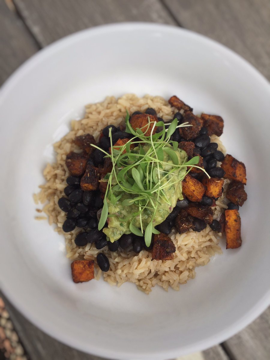 Throw back to one of our favorite bean and rice bowls. What's your lunch today!?