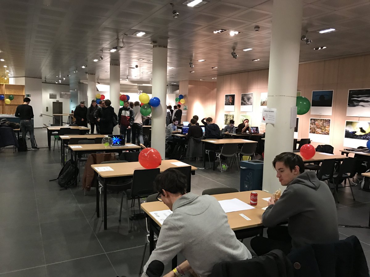 CronosGroep's tweet image. Google #HashCode2017 gaat van start! 80+ IT jongens &amp;amp; meisjes arriveren @taglayer @google @stadantwerpen #ready4hashcode