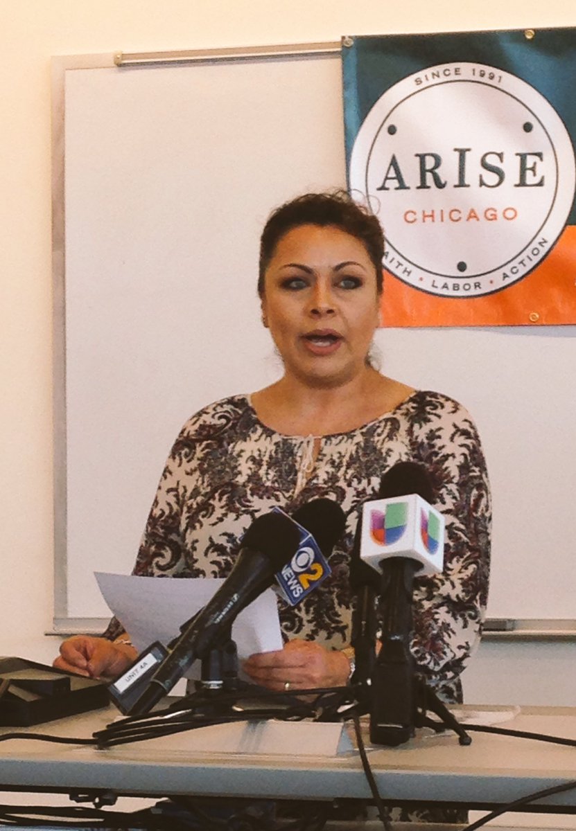 AriseChicago's tweet photo. "We need stronger enforcement of the Chicago #minimumwage" -Maria #wagetheft #ChiStrikesBack https://t.co/BZo1ytveNv
