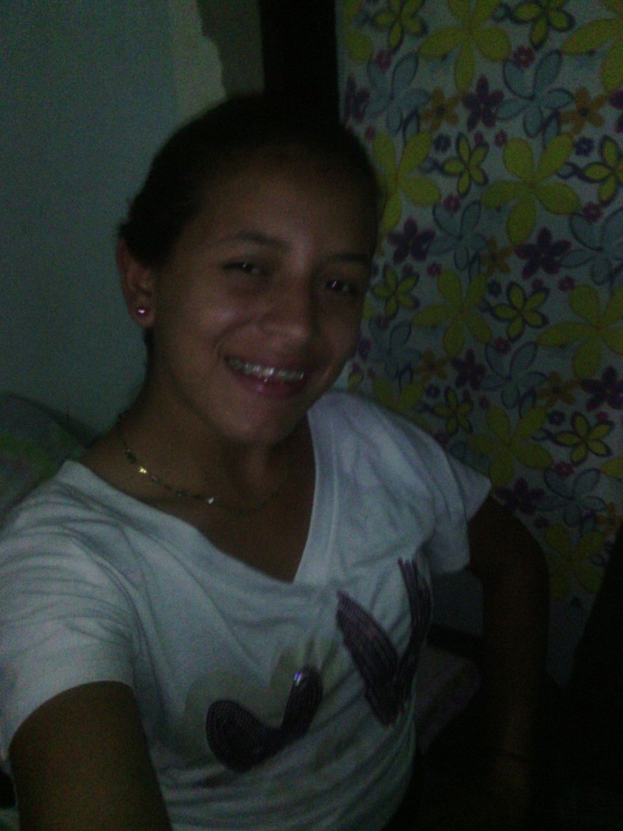 DayverisG's tweet photo. Feliz cumpleaños hermana  pasala super nwga bien en cumpleañis y sea muy feliz ... https://t.co/CgnVxkMnvc