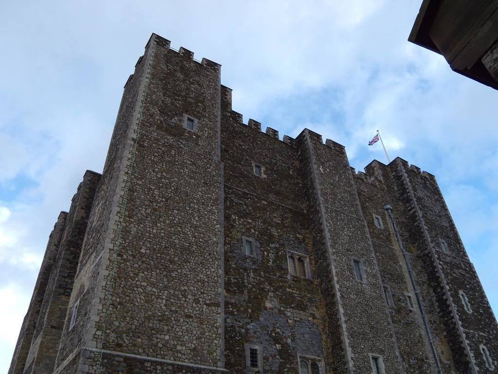jcvd2000's tweet photo. #dovercastle #mainkeep #ドーヴァー城
Visited several years ago
#castle #castles #castles_ofthew… https://t.co/7zmlL4dt0s https://t.co/JvyZXF3VL6