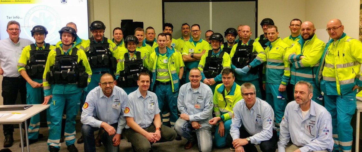 De <a href="/NAEMT_/">Nat'l Assoc of EMTs</a> certificering voor de TECC course is BINNEN!!! Dank aan alle deelnemers, instructors en ontwikkelaars. <a href="/venvn_ambulance/">V&VN Ambulancezorg</a>