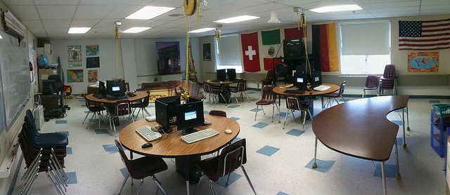 flippedlearning's tweet image. The Need for Collaborative Learning Spaces ow.ly/eqrU309hKvv #edtech #edchat #flipclass