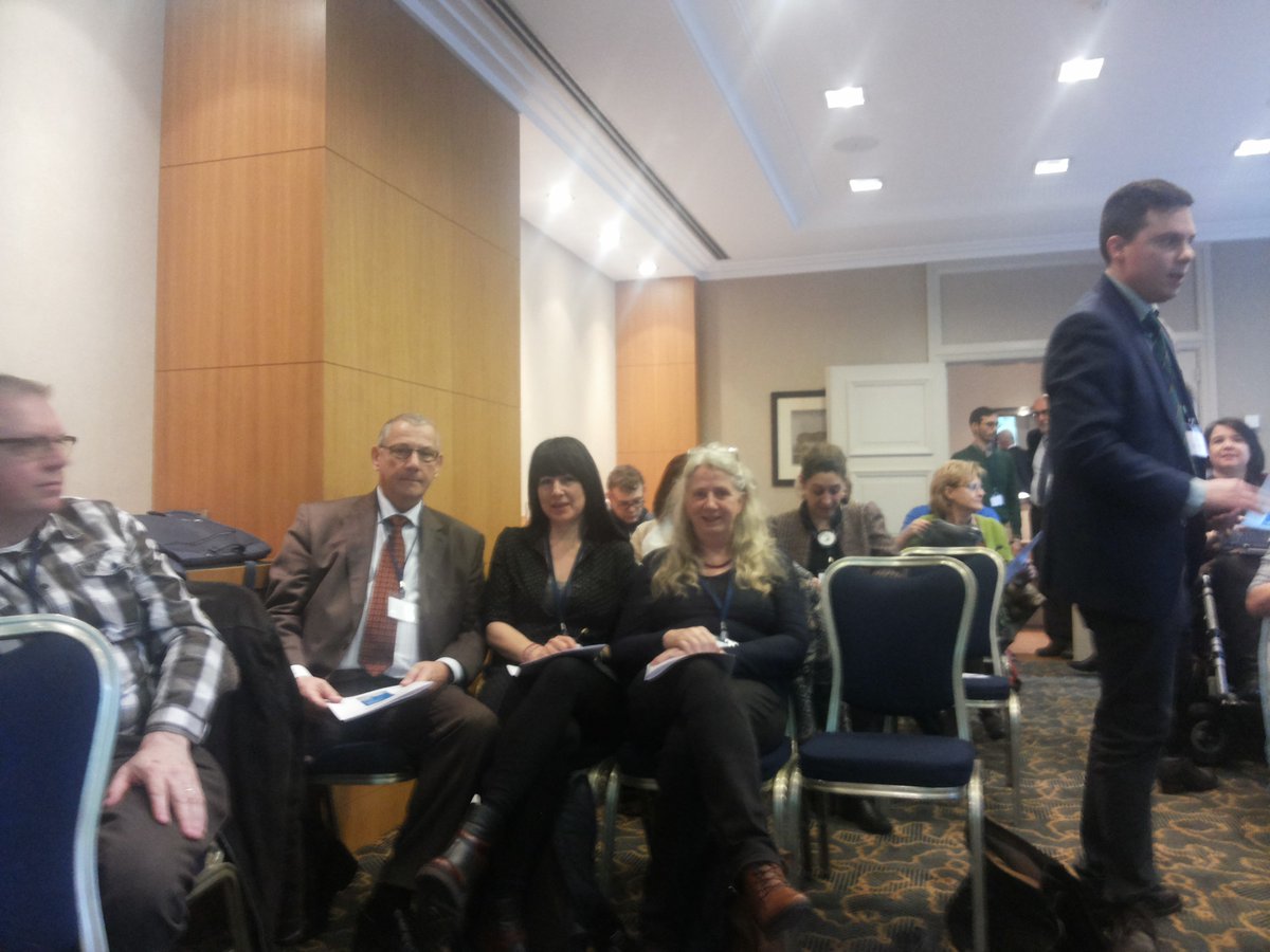 Today interesting discussions between Dr. Chantal Mathy (RIZIV) and patients representatives #RareDiseaseDay #Eurordis #Fapandlynch