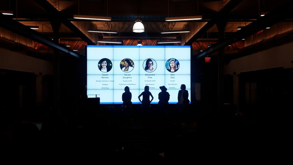 NumbFilms's tweet image. Filming women who redefine #tech and break barriers. #crowdfunding @missflagg @TeLisaD @DameProducts @alexdaly__