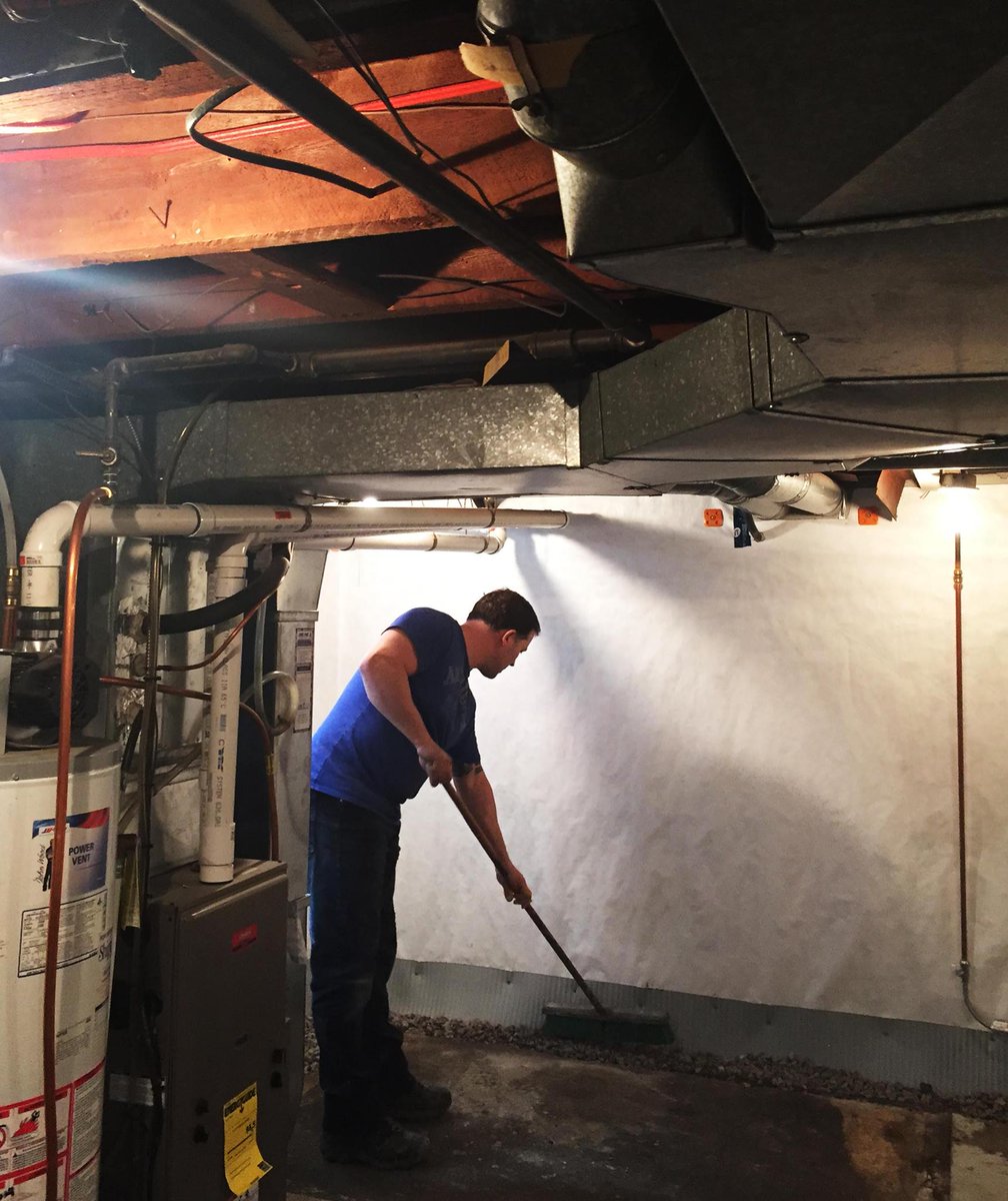 basementworx's tweet photo. Keeping busy! #basementworx #hamont #ancaster #stoneycreek #waterdown #dundas #carbonfibre #basement #basementworx #basementworks #leak https://t.co/sTKy5R5rCM