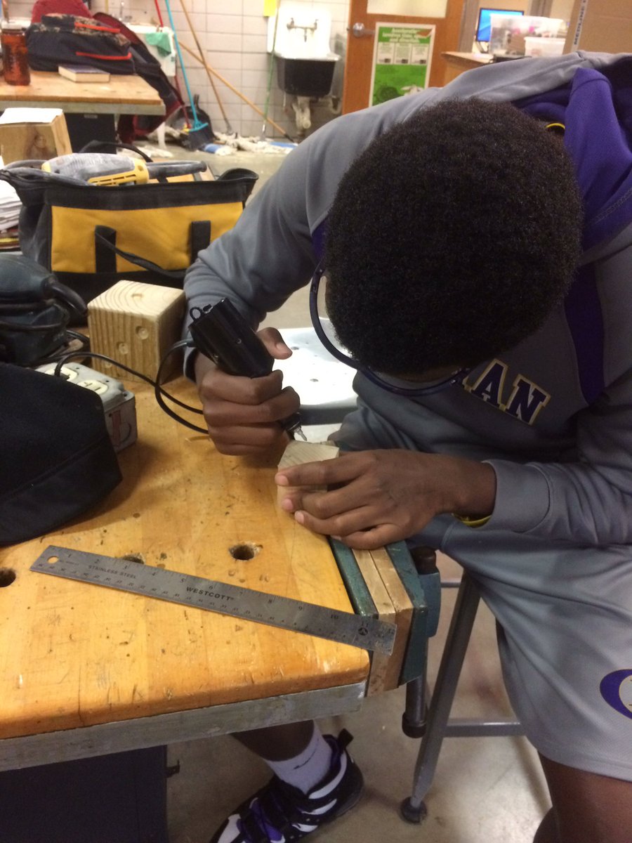 TeachAdams's tweet photo. Does using an engraver count as digital learning? #DLDay #westisbest https://t.co/ruSCfbQ6DW
